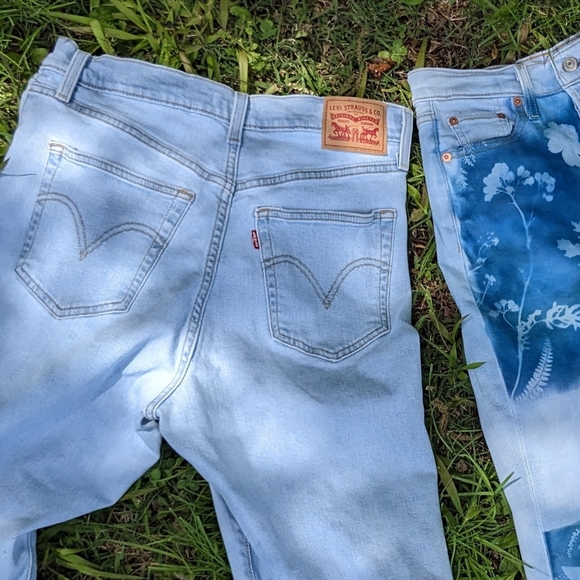 Levi's Women's Ribcage Bootcut Jeans Light Indigo, 32" plus, 26 28 regular sizes - Picture 7 of 10